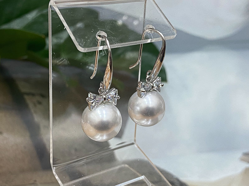 Серьги 1197006500081: цена 410 рублей.