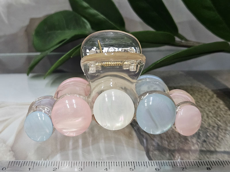 Заколка 1915001601752: цена 360 рублей.