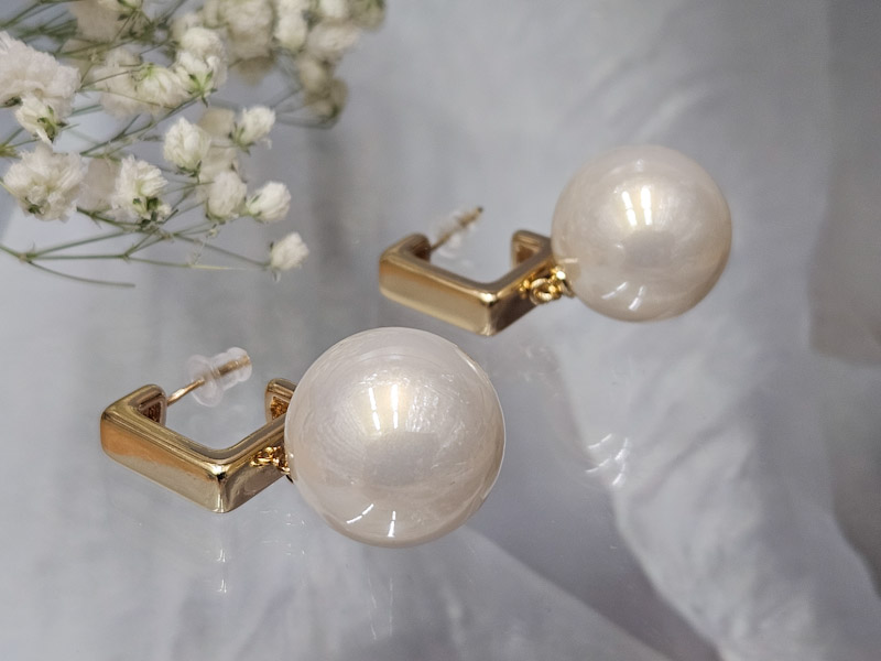 Серьги 2245026600164: цена 415 рублей.