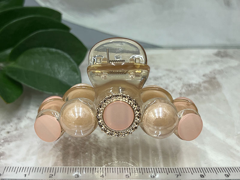 Заколка 1915001602346: цена 330 рублей.