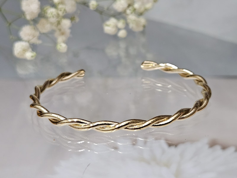 Браслет 1962002600093: цена 360 рублей.