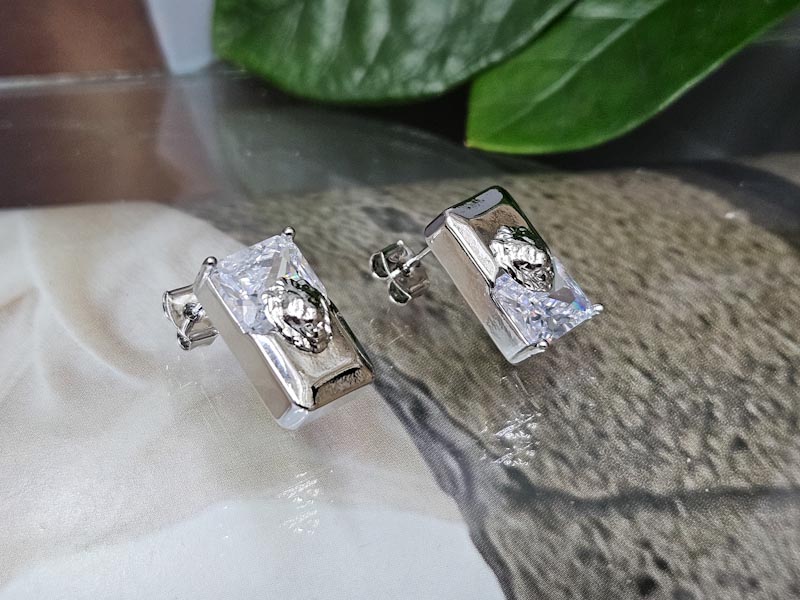 Серьги 1036006500120: цена 655 рублей.