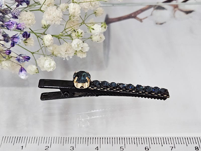 Заколка 1866001600521: цена 200 рублей.