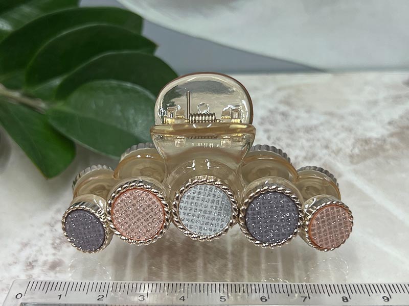 Заколка 1915001602391: цена 380 рублей.