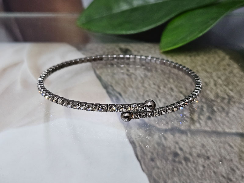 Браслет 1962002600192: цена 380 рублей.