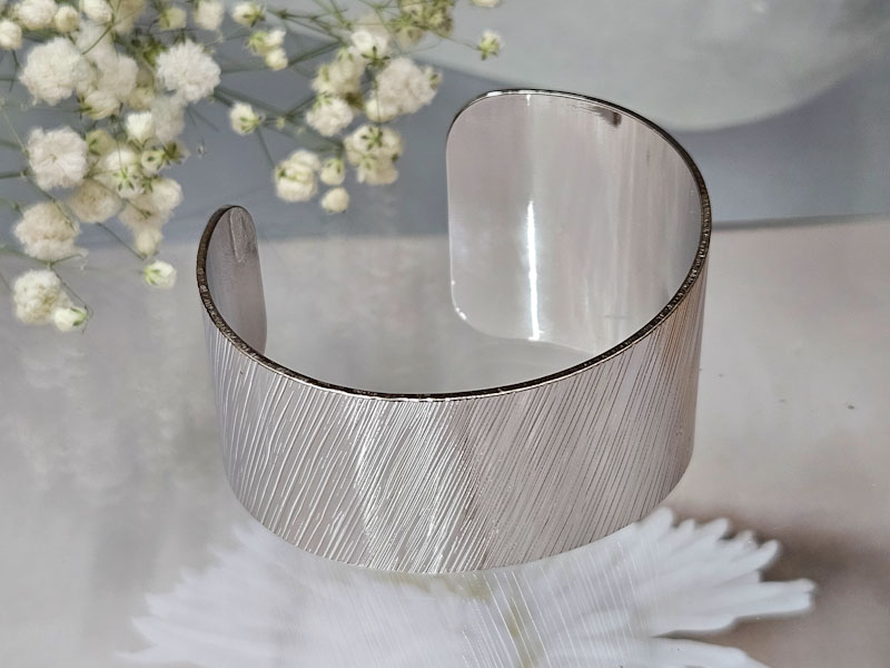 Браслет 1962002600062: цена 575 рублей.