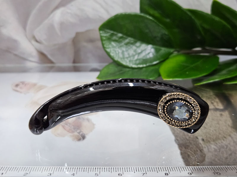 Заколка 1915001602124: цена 280 рублей.