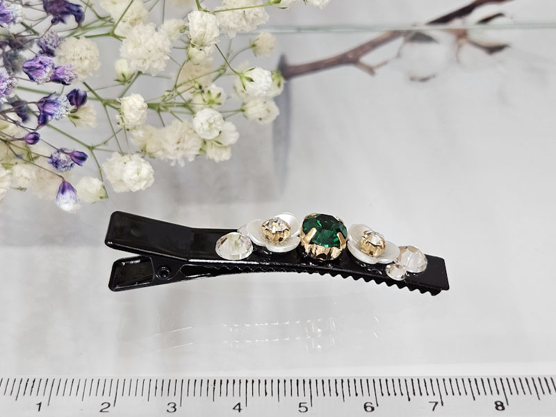 Заколка 1866001600361: цена 165 рублей.