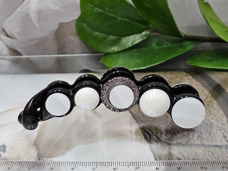 Заколка 1915001602018: цена 330 рублей.