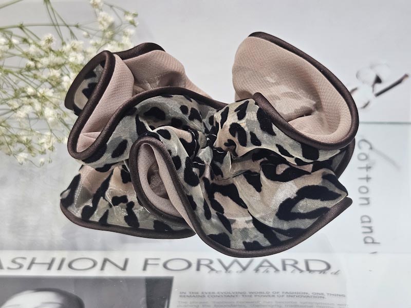 Резинка 1066001600037: цена 330 рублей.