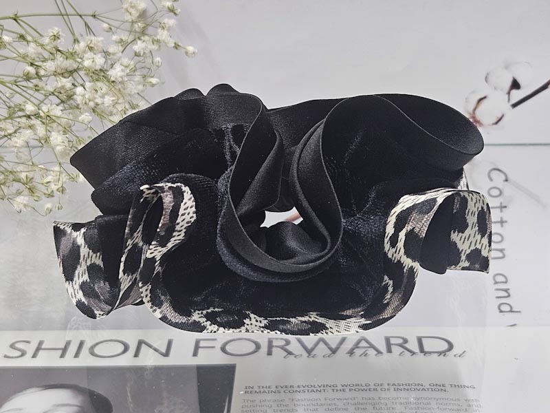 Резинка 1066001600013: цена 330 рублей.