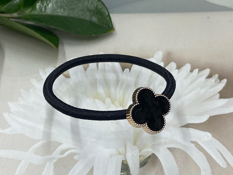 Резинка 1039001600383: цена 100 рублей.