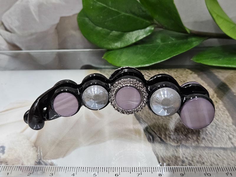 Заколка 1915001601981: цена 330 рублей.