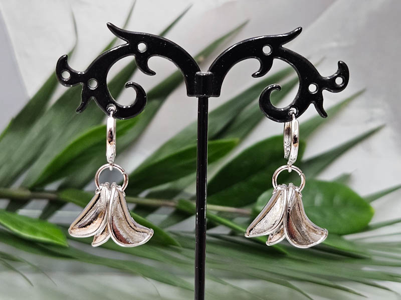 Серьги 1036006500045: цена 575 рублей.