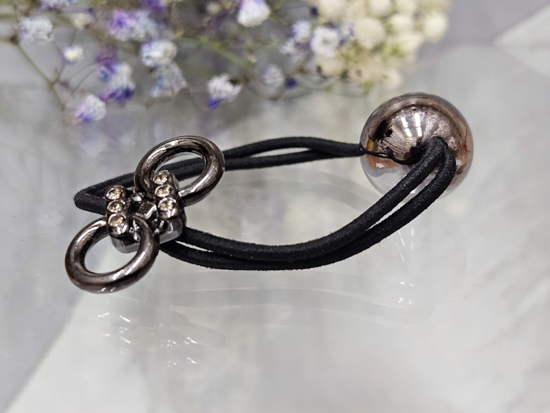 Резинка 2253001600085: цена 85 рублей.