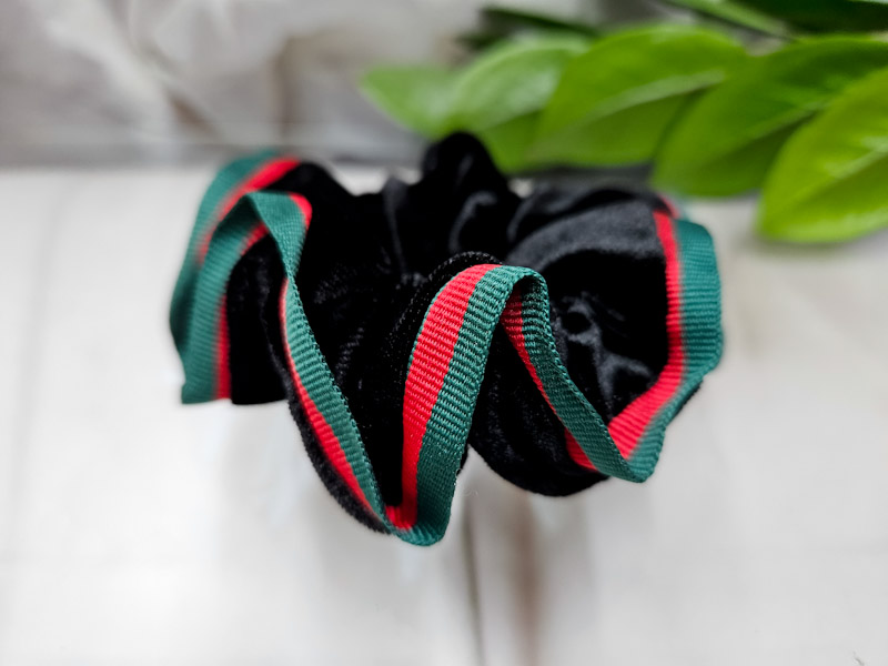 Резинка 1226001600240: цена 115 рублей.