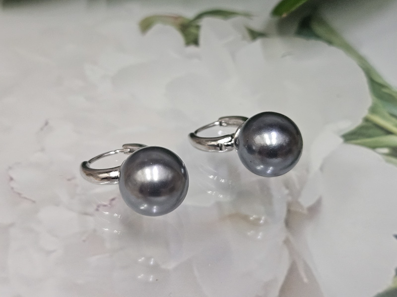 Серьги 1097004500109: цена 330 рублей.