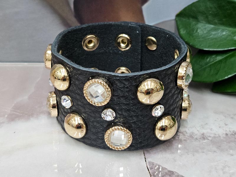 Браслет 1120002600356: цена 900 рублей.