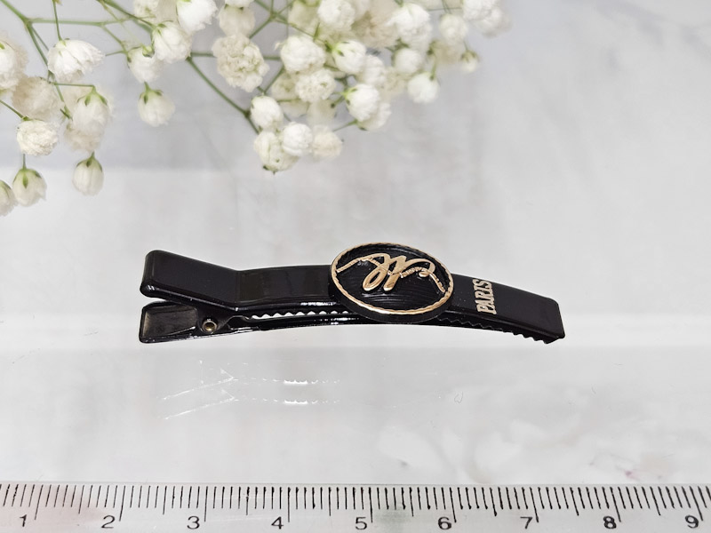 Заколка 1039001600567: цена 135 рублей.