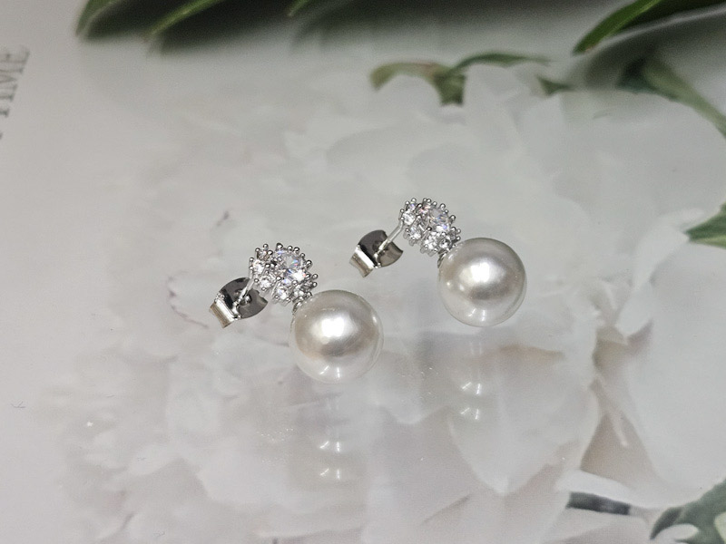 Серьги 1100006500050: цена 280 рублей.