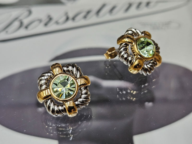 Серьги 1827006500162: цена 655 рублей.