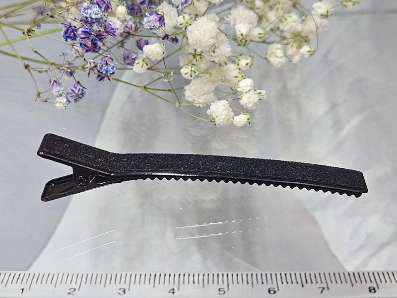 Заколка 1103001600558: цена 115 рублей.