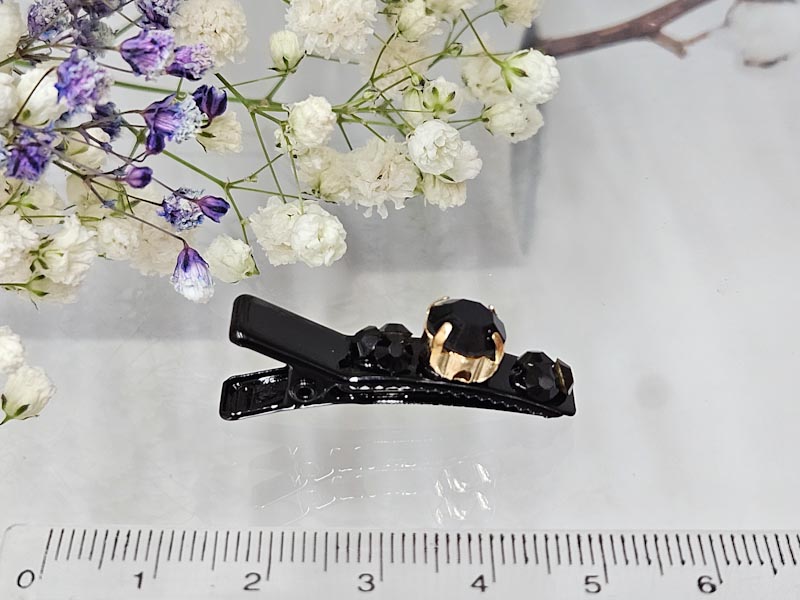 Заколка 1866001600477: цена 135 рублей.